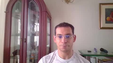 Luis online show from October 17, 2025, 3:25 pm