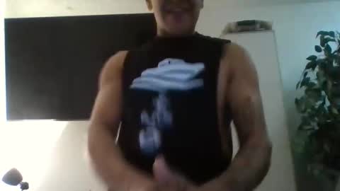 Snapshot of luisjg24hrs chatting on April 2, 2026, 6:16 pm luisjg24hrs online show from April 2, 2026, 6:16 pm
