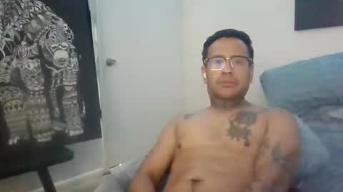 Snapshot of luisjg24hrs chatting on April 10, 2026, 6:23 pm luisjg24hrs online show from April 10, 2026, 6:23 pm