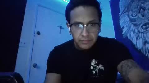 Snapshot of luisjg24hrs chatting on May 5, 2026, 10:45 am luisjg24hrs online show from May 5, 2026, 10:45 am