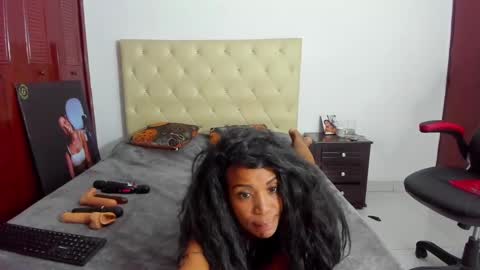 Snapshot of luissa_s1 chatting on February 1, 2025, 1:34 am Luissa online show from February 1, 2025, 1:34 am
