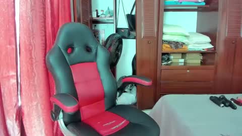 Snapshot of luissa_s1 chatting on March 9, 2025, 3:16 pm Luissa online show from March 9, 2025, 3:16 pm