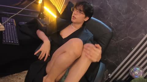 Snapshot of luixdust1 chatting on October 8, 2025, 4:54 am luixdust1 online show from October 8, 2025, 4:54 am