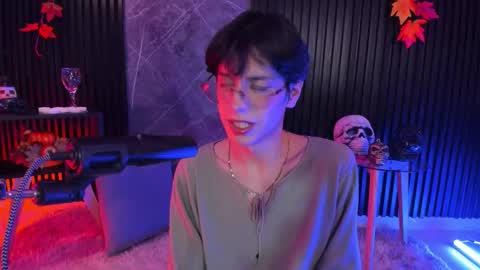 Snapshot of luixdust1 chatting on October 22, 2025, 4:02 am luixdust1 online show from October 22, 2025, 4:02 am