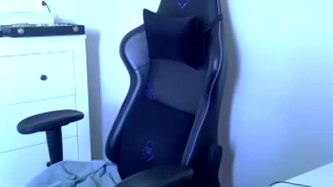 luizacandy online show from November 6, 2025, 5:58 pm