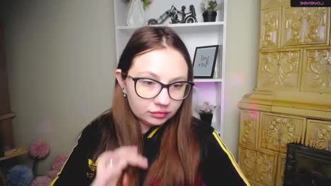 Snapshot of luizaheems_ chatting on December 21, 2025, 6:31 am Luiza online show from December 21, 2025, 6:31 am