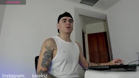 Luka Castle online show from December 18, 2024, 1:48 am