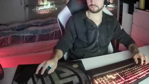 lukasschoetz online show from February 6, 2025, 11:04 pm