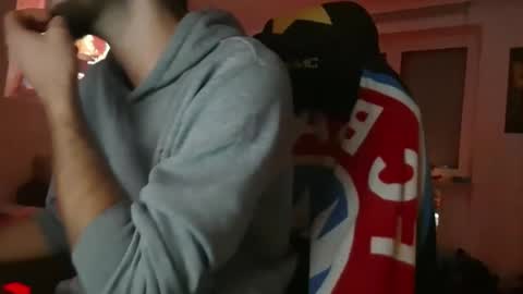 lukasschoetz online show from November 3, 2025, 8:54 pm