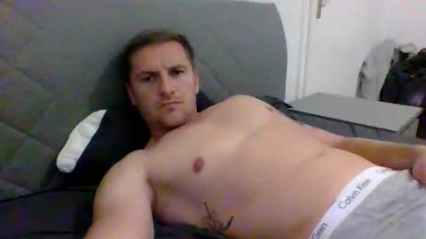 Snapshot of luke66a chatting on October 14, 2025, 4:41 pm luke66a online show from October 14, 2025, 4:41 pm