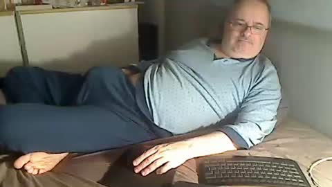 luke7634 online show from November 18, 2025, 11:15 pm