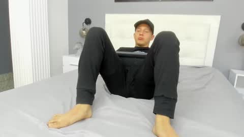 Luke Julien online show from March 10, 2025, 7:29 pm