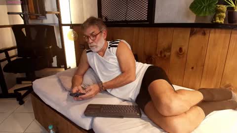 Luke Crews online show from March 5, 2025, 4:35 pm