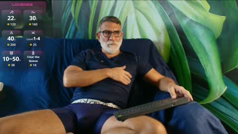 Luke Crews online show from February 12, 2026, 6:03 pm