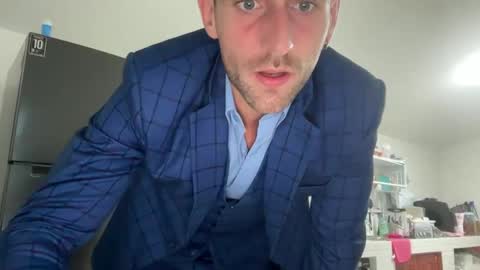 MR. Luke Gunn online show from December 7, 2024, 11:23 pm