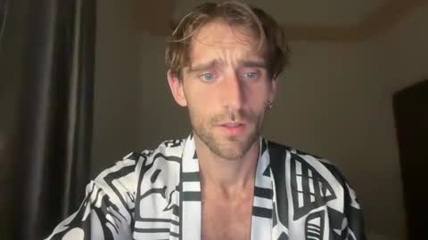 MR. Luke Gunn online show from November 8, 2025, 10:19 pm