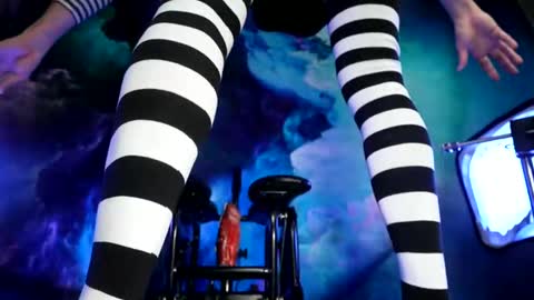 lukewildone online show from October 5, 2025, 3:27 am