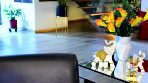 Lukhas f4f online show from February 20, 2026, 5:15 am