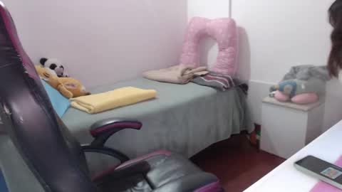 Snapshot of lula_05 chatting on December 14, 2024, 4:20 pm Vicky online show from December 14, 2024, 4:20 pm