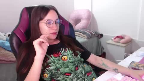 Snapshot of lula_05 chatting on December 19, 2024, 7:40 pm Vicky online show from December 19, 2024, 7:40 pm