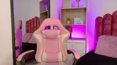 Cookie  online show from January 13, 2026, 12:32 pm