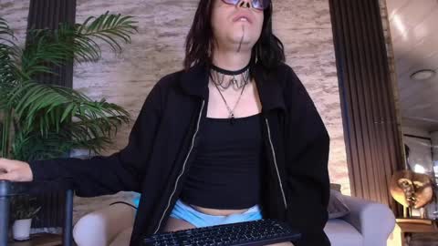 Cookie  online show from April 4, 2026, 11:40 am