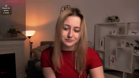 Lily online show from April 4, 2026, 8:50 pm