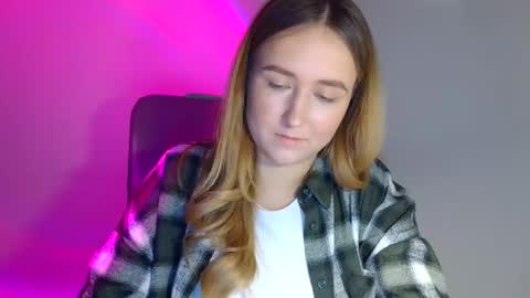 Lulu Baby18 online show from November 23, 2025, 8:08 pm