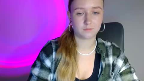 Lulu Baby18 online show from November 28, 2025, 5:48 pm