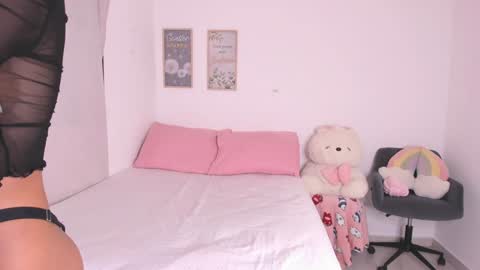 LULU online show from January 6, 2025, 3:42 am