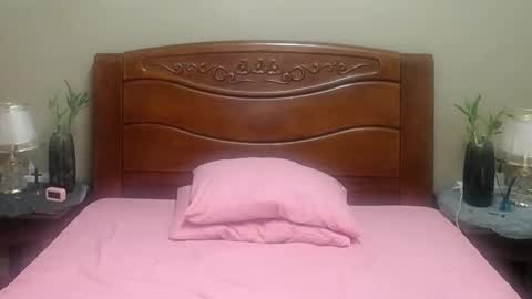 lulu_wild online show from October 16, 2025, 9:32 am