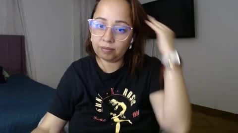 Snapshot of lumi_84 chatting on January 20, 2025, 12:04 am LUMI online show from January 20, 2025, 12:04 am