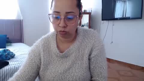 Snapshot of lumi_84 chatting on January 30, 2025, 1:53 pm LUMI online show from January 30, 2025, 1:53 pm