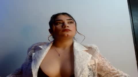 luna1126 online show from March 2, 2026, 12:23 pm