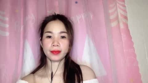 Luna online show from March 19, 2026, 8:02 pm