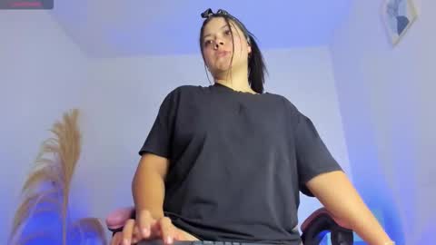 Snapshot of luna_6999 chatting on March 1, 2026, 11:29 pm Luna online show from March 1, 2026, 11:29 pm