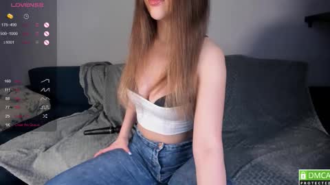 Snapshot of luna__l chatting on September 28, 2025, 9:53 pm Alice online show from September 28, 2025, 9:53 pm