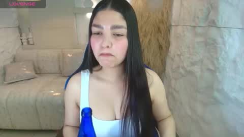 Snapshot of luna__r chatting on September 15, 2025, 8:09 pm Luna online show from September 15, 2025, 8:09 pm