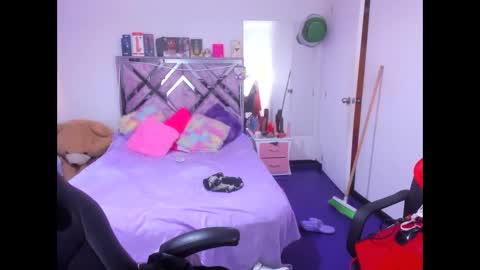 Snapshot of luna_analya chatting on June 9, 2026, 2:17 pm luna_analya online show from June 9, 2026, 2:17 pm