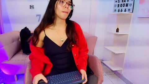 Luna And Titan  online show from February 7, 2026, 11:36 am