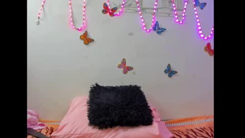 Luna online show from March 21, 2026, 1:48 pm