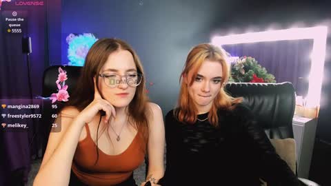 luna_berryy online show from January 24, 2025, 2:18 am