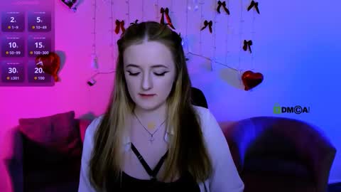 luna_berryy online show from March 27, 2026, 8:41 pm