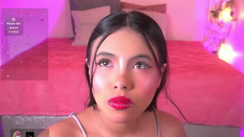 Snapshot of luna_cullen chatting on May 29, 2026, 7:23 pm Lunita online show from May 29, 2026, 7:23 pm