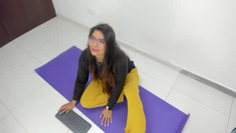 luna  online show from February 7, 2026, 11:25 am