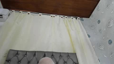 Snapshot of luna_evaa chatting on January 29, 2025, 6:07 pm Luna Eva online show from January 29, 2025, 6:07 pm