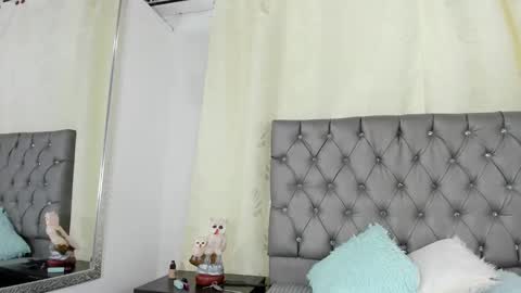 Snapshot of luna_evaa chatting on January 30, 2025, 5:39 pm Luna Eva online show from January 30, 2025, 5:39 pm