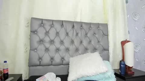 Snapshot of luna_evaa chatting on March 10, 2025, 5:50 pm Luna Eva online show from March 10, 2025, 5:50 pm