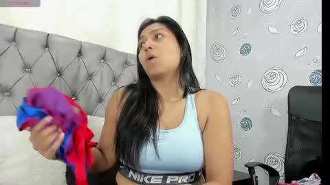 Snapshot of luna_evaa chatting on October 10, 2025, 2:38 pm Luna Eva online show from October 10, 2025, 2:38 pm