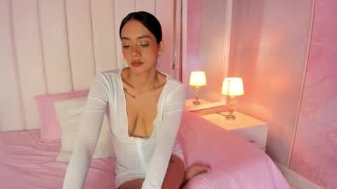 luna_hot_ass online show from October 23, 2025, 8:51 pm